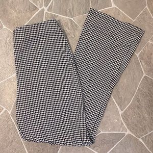 Urban Outfitters Houndstooth Flare Stretch Waist Pants Size M